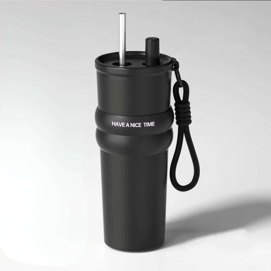 Cup isotherme nomade Épuré et design avec paille intégrée