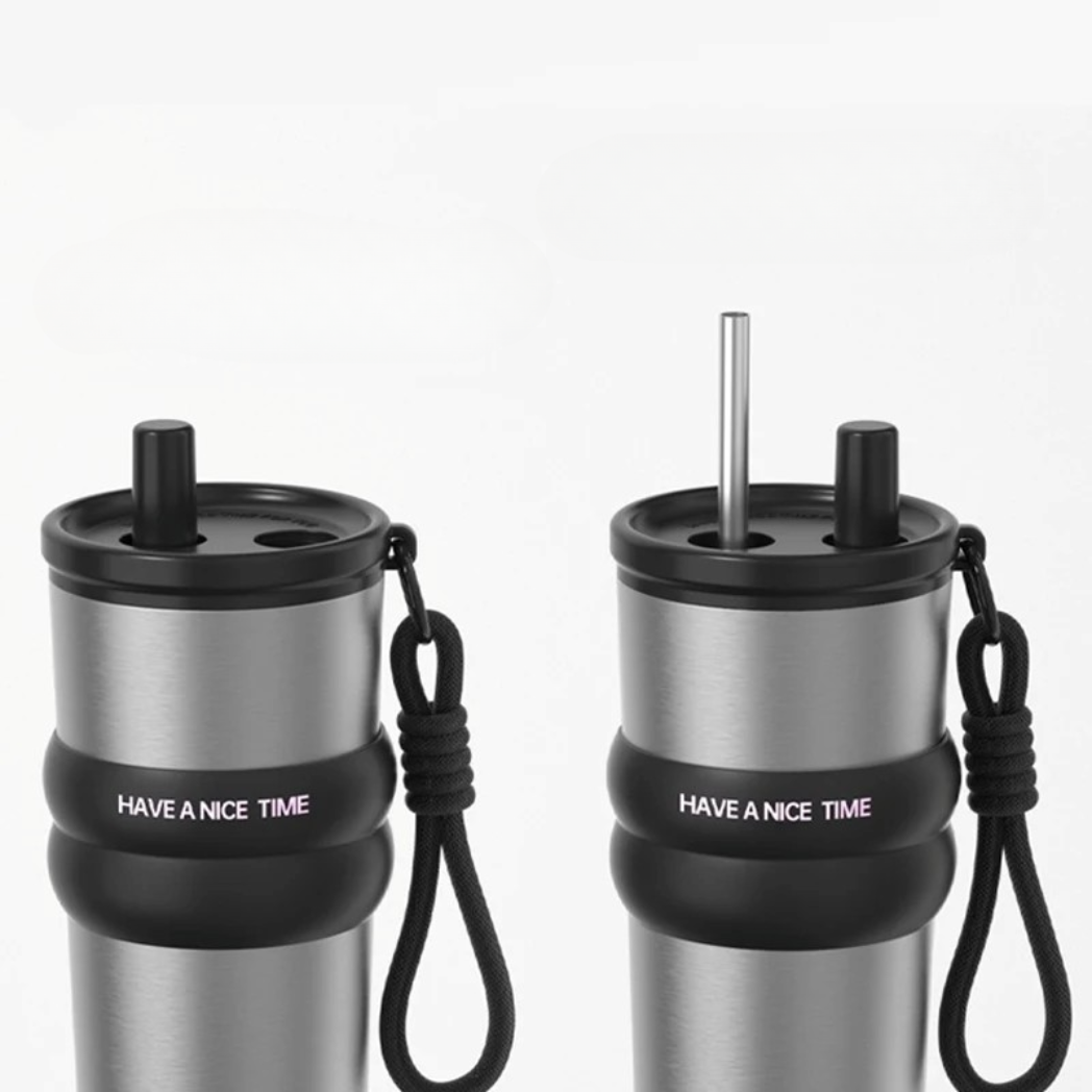 Cup isotherme nomade  Épuré et design avec paille intégrée